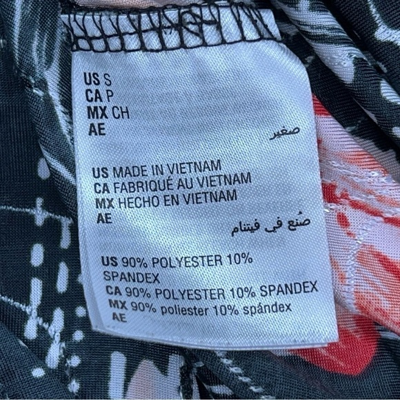 VINTAGE SMALL JM COLLECTION BLOUSE BLACK FLORAL GOLD SHIMMER ACCENT STRETCH - Picture 11 of 12